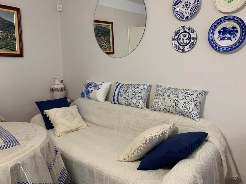 Apartment Cuentame: Equipped With Easy Parking And Access Trujillo