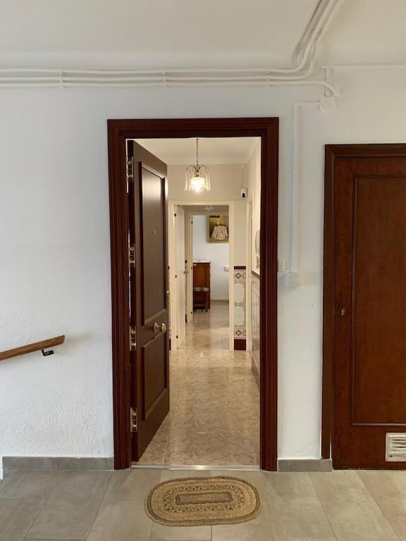 Apartment Cuentame: Equipped With Easy Parking And Access *