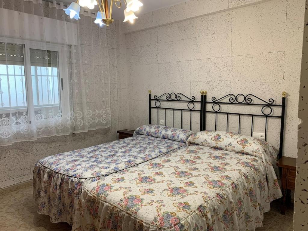Piso Bien Equipado Y De Fácil Aparcamiento-ideal Punto De Partida De Sus Rutas