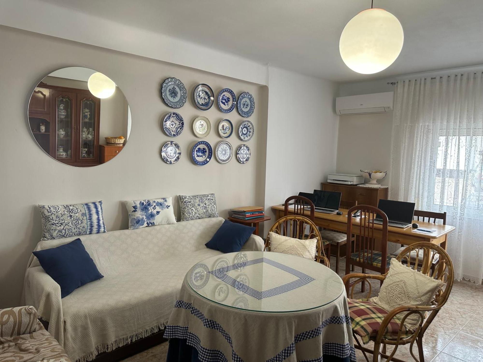 Cuentame: Equipped With Easy Parking And Access Trujillo